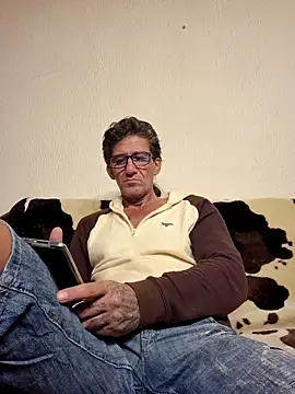 Snapshot of Zgodanilep chatting on 5, 10, 2025 Zgodanilep online show from 5, 10, 2025