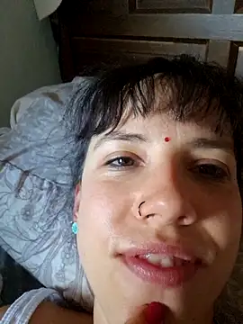 Lyrass online show from 17, 12, 2025