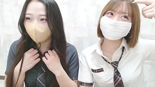 LOVE MOMO LOVE online show from 27, 3, 2026