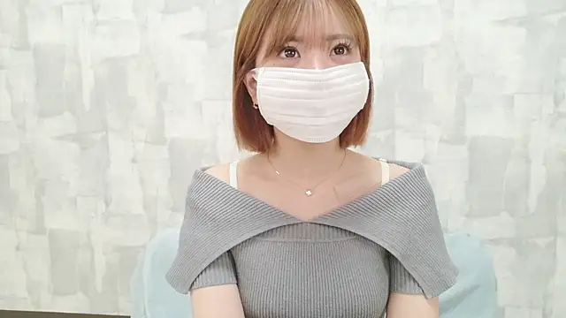 LOVE MOMO LOVE online show from 16, 4, 2026