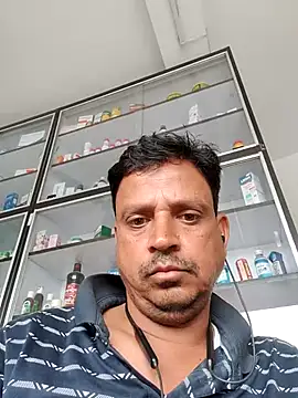 Snapshot of Raj1043 chatting on 8, 5, 2026 Raj1043 online show from 8, 5, 2026