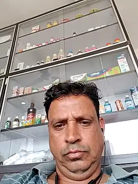 Snapshot of Raj1043 chatting on 18, 5, 2026 Raj1043 online show from 18, 5, 2026