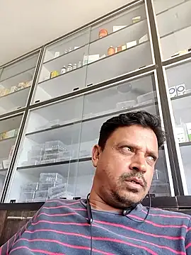 Snapshot of Raj1043 chatting on 31, 5, 2026 Raj1043 online show from 31, 5, 2026