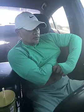 Snapshot of EatMyCake831 chatting on 16, 10, 2025 EatMyCake831 online show from 16, 10, 2025