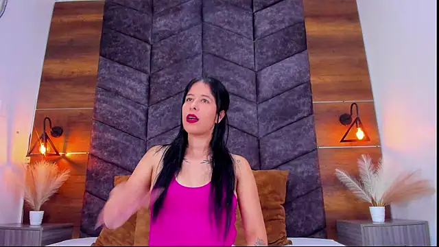 Snapshot of DulceAurora__ chatting on 5, 3, 2025 DulceAurora online show from 5, 3, 2025