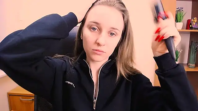  Nicole new online show from 18, 1, 2025