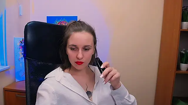  Nicole new online show from 17, 2, 2025