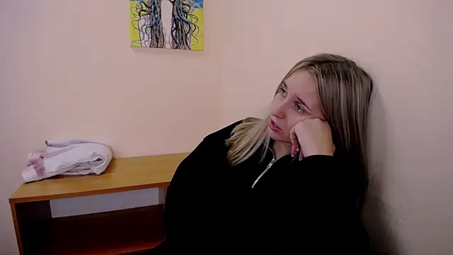  Nicole new online show from 19, 9, 2025