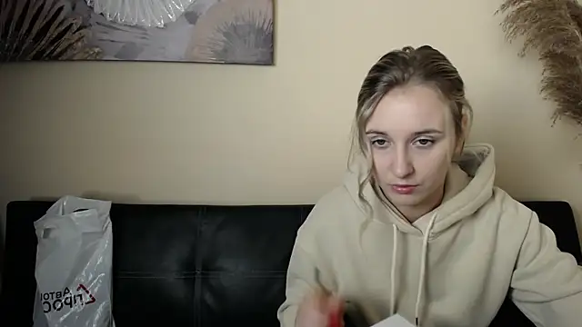  Nicole new online show from 5, 11, 2025