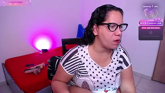 Snapshot of paola_ferreira chatting on 27, 2, 2025 paola ferreira online show from 27, 2, 2025