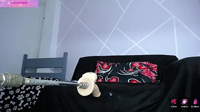 Snapshot of paola_ferreira chatting on 13, 10, 2025 paola ferreira online show from 13, 10, 2025