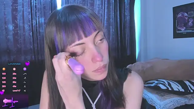 Snapshot of MiaGoth_ chatting on 9, 10, 2025 MiaGoth online show from 9, 10, 2025