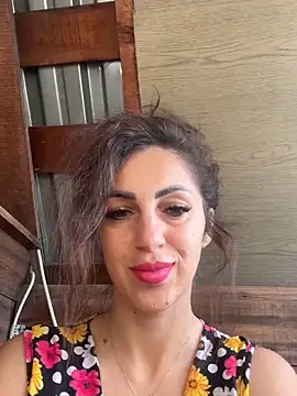 EmaSkyes online show from 15, 9, 2025