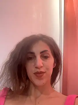 EmaSkyes online show from 10, 10, 2025