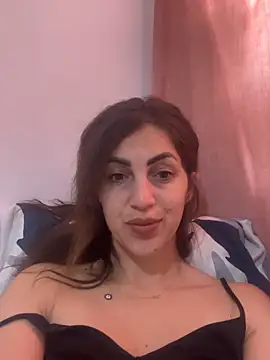 EmaSkyes online show from 17, 11, 2025