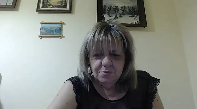 Snapshot of sweet_cats_bg chatting on 5, 3, 2025 sweet cats bg online show from 5, 3, 2025