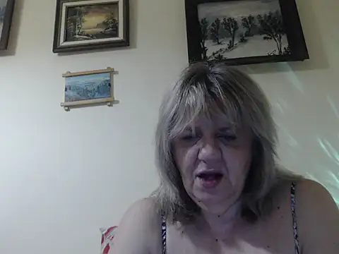 Snapshot of sweet_cats_bg chatting on 16, 3, 2025 sweet cats bg online show from 16, 3, 2025