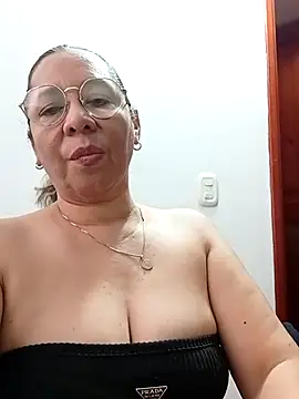 Snapshot of MATTHEW_MRANDA chatting on 8, 3, 2025 MATTHEW MRANDA online show from 8, 3, 2025