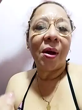 Snapshot of MATTHEW_MRANDA chatting on 10, 11, 2025 MATTHEW MRANDA online show from 10, 11, 2025