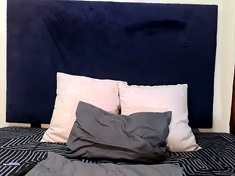 Snapshot of ReginaStar16 chatting on 13, 5, 2026 ReginaStar16 online show from 13, 5, 2026