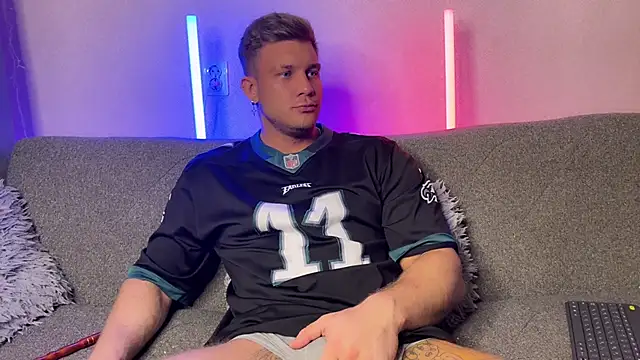 Snapshot of Adam_misti chatting on 22, 1, 2025 Adam misti online show from 22, 1, 2025