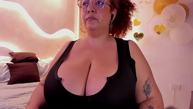Snapshot of MaraaSweett chatting on 4, 7, 2026 MaraaSweett online show from 4, 7, 2026