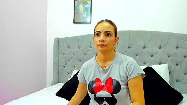 Snapshot of Valesskahall chatting on 30, 12, 2024 Valesskahall online show from 30, 12, 2024