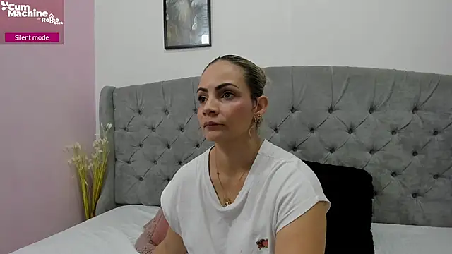 Snapshot of Valesskahall chatting on 16, 10, 2025 Valesskahall online show from 16, 10, 2025