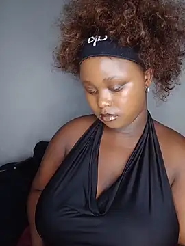 Dark Berry 26 online show from 31, 5, 2026