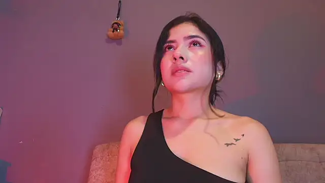 adara johnson   online show from 6, 5, 2026