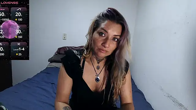 Snapshot of FENIX_LUXURY chatting on 5, 2, 2025 FENIX LUXURY online show from 5, 2, 2025