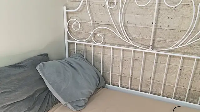 GiselleParton online show from 28, 12, 2024