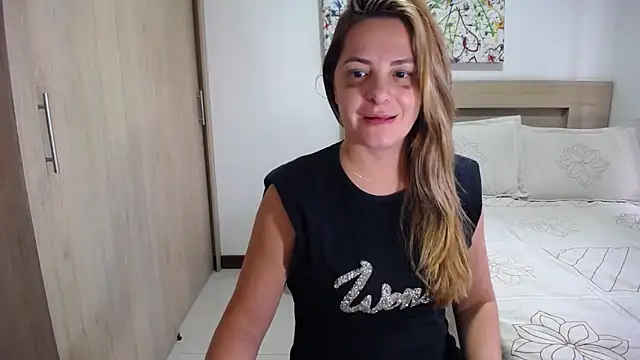 ParisW online show from 10, 3, 2025