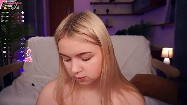 Snapshot of ZaraCreedon chatting on 14, 1, 2025 ZaraCreedon online show from 14, 1, 2025