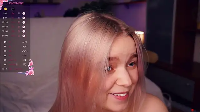 Snapshot of ZaraCreedon chatting on 20, 1, 2025 ZaraCreedon online show from 20, 1, 2025