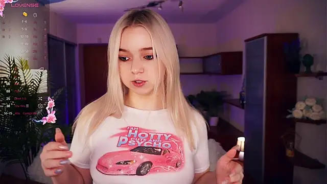 Snapshot of ZaraCreedon chatting on 21, 1, 2025 ZaraCreedon online show from 21, 1, 2025