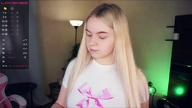 Snapshot of ZaraCreedon chatting on 29, 1, 2025 ZaraCreedon online show from 29, 1, 2025