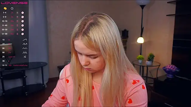 Snapshot of ZaraCreedon chatting on 30, 1, 2025 ZaraCreedon online show from 30, 1, 2025