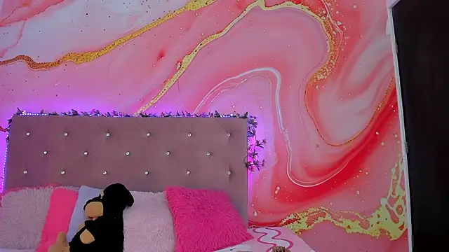 Snapshot of Daisy__rose chatting on 14, 2, 2025 Daisy rose online show from 14, 2, 2025