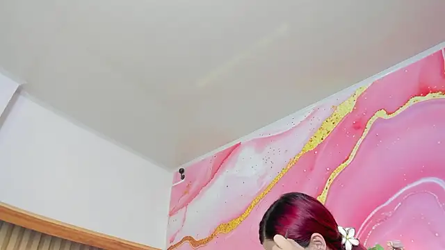 Daisy  rose online show from 19, 3, 2026