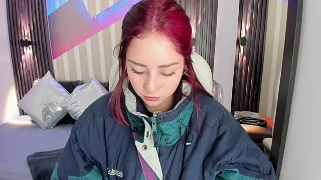 emily layton online show from 11, 11, 2025