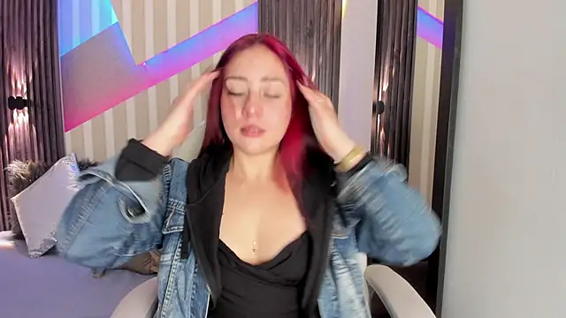 emily layton online show from 12, 11, 2025