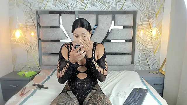 Alison Chan  online show from 15, 4, 2026