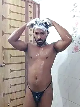 HunkyAriyan online show from 4, 1, 2025