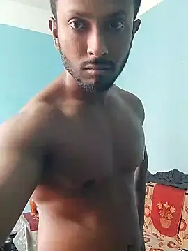 HunkyAriyan online show from 19, 1, 2025