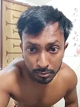 HunkyAriyan online show from 12, 3, 2025