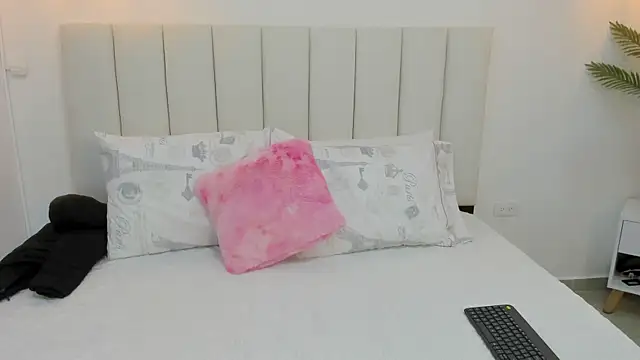 Snapshot of Ada_Monroe10 chatting on 17, 3, 2025 Ada Monroe10 online show from 17, 3, 2025