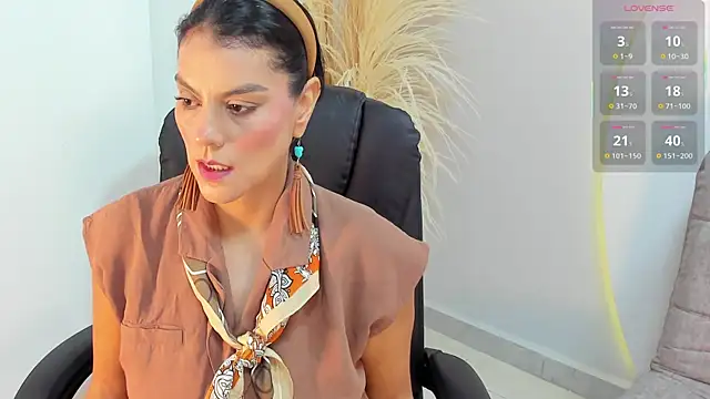 Snapshot of Ada_Monroe10 chatting on 21, 10, 2025 Ada Monroe10 online show from 21, 10, 2025