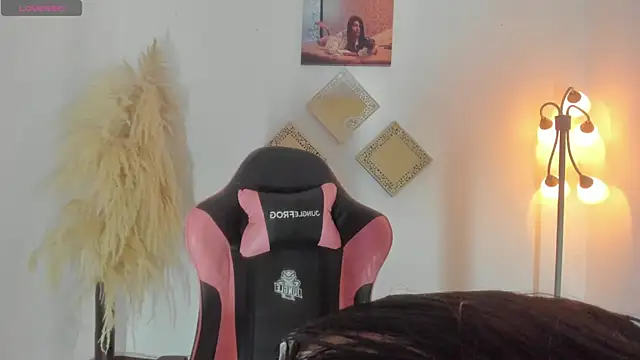 kattadoll online show from 8, 4, 2026