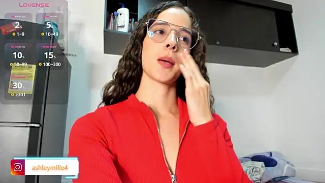  ashleymiller online show from 24, 11, 2025